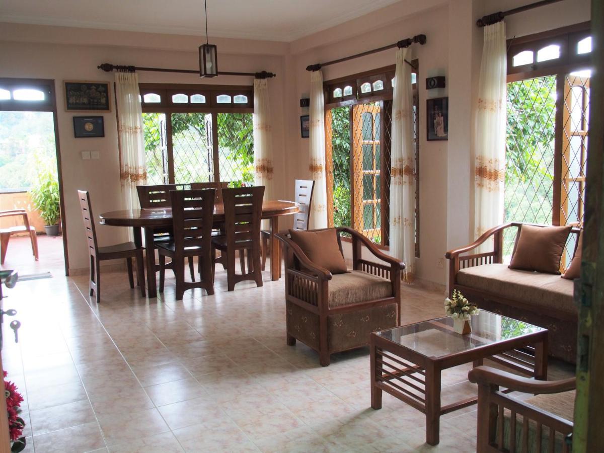 Nisha Homestay Inn ペラデニヤ エクステリア 写真